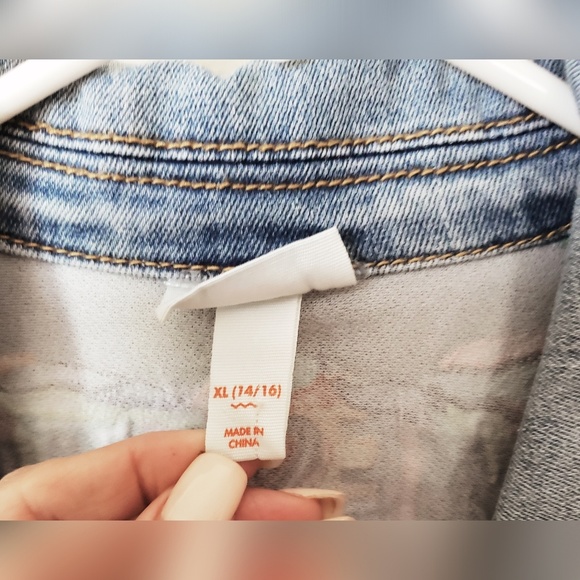 ➡️ SOLD PRICE REDUCED Awesome Girl's Jean Jacket - Picture 5 of 5